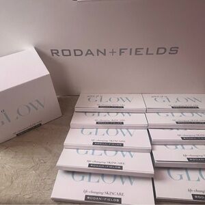 Rodan + Fields Give It A Glow Sample Packets Lot of 10 NEW